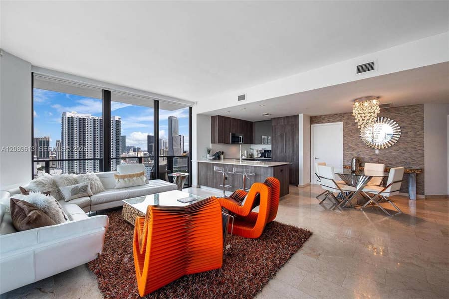 Property photo for 88 SW 7th Street, #1812, Miami, FL