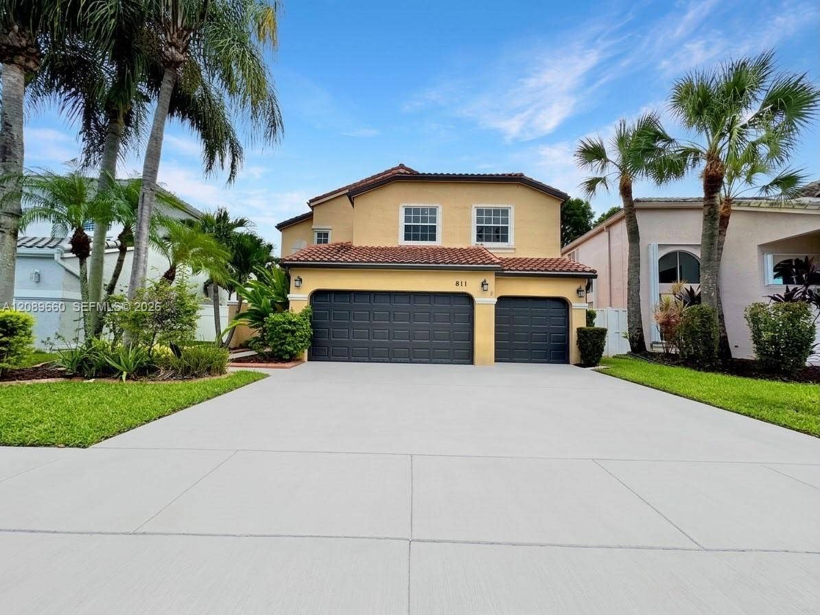 811 NW 155th Terrace, Pembroke Pines, FL 33028 Photo 2