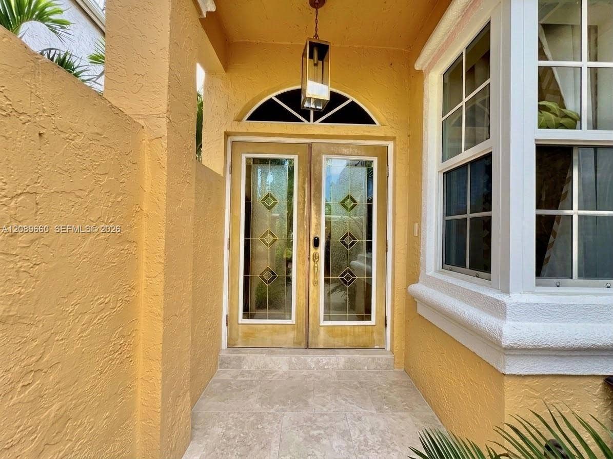 811 NW 155th Terrace, Pembroke Pines, FL 33028 Photo 5