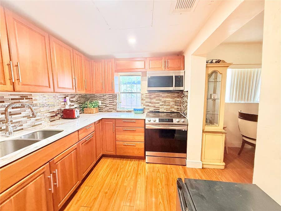 Property photo for 413 NW 14th Terrace, Fort Lauderdale, FL