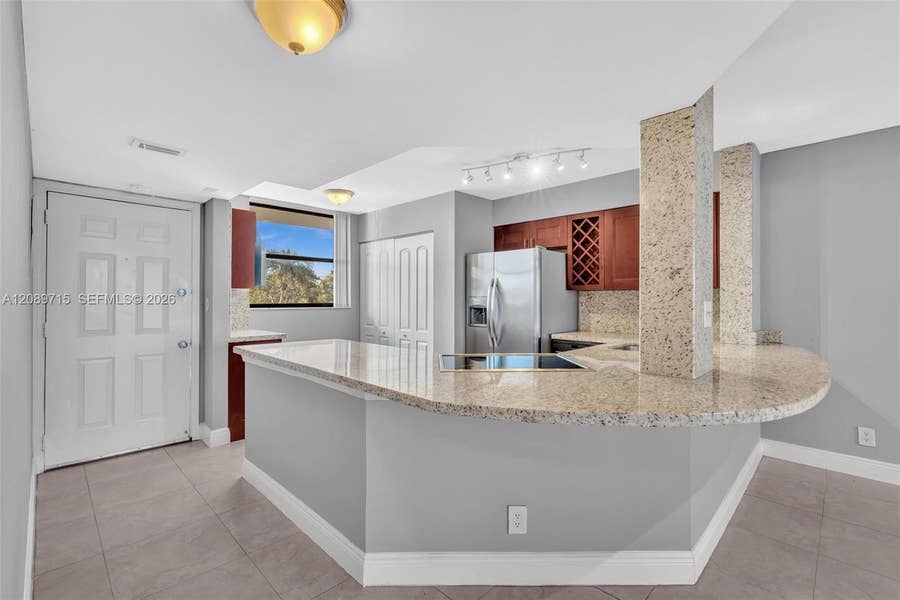 Property photo for 118 Lake Emerald Drive, #207, Oakland Park, FL