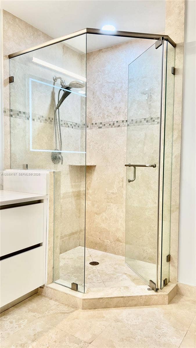 3001 NE 185th Street, #421, Aventura, FL 33180 Photo 13
