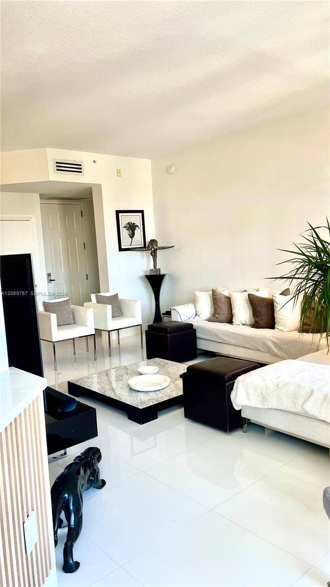 3001 NE 185th Street, #421, Aventura, FL 33180 Photo 1