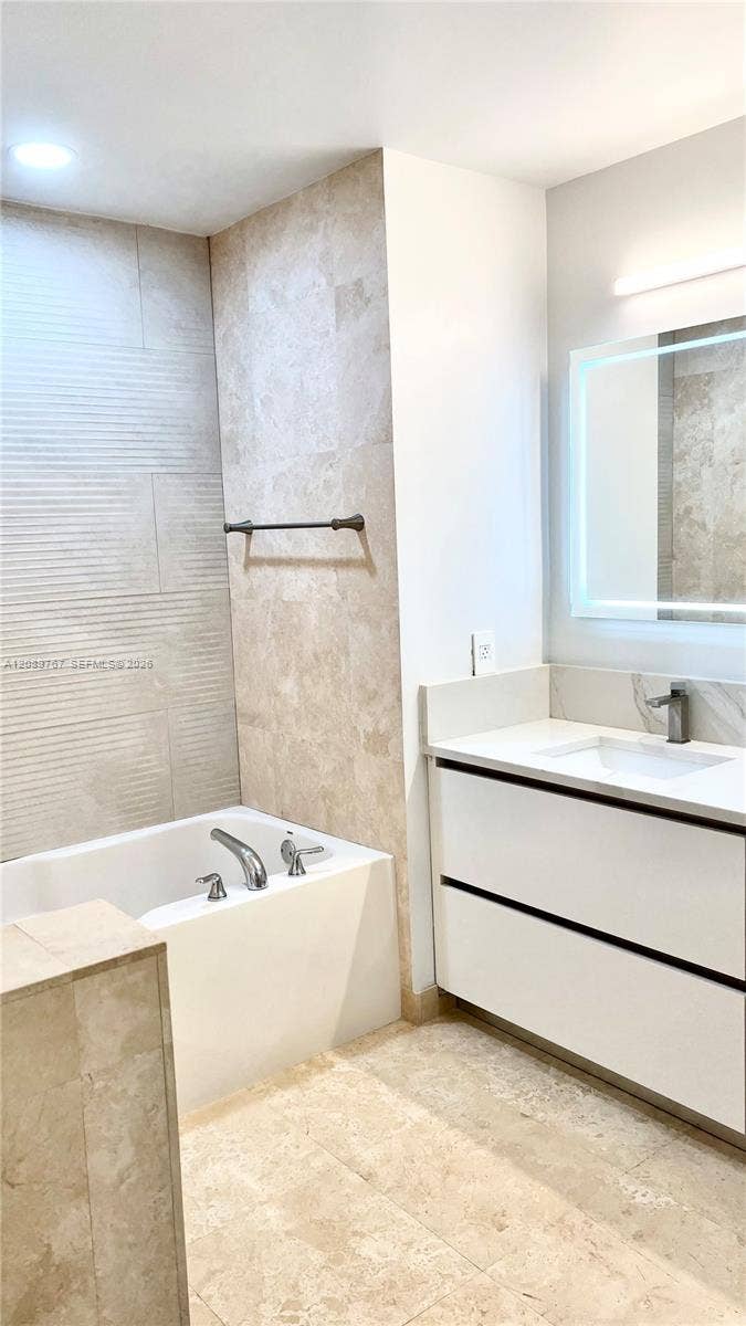 3001 NE 185th Street, #421, Aventura, FL 33180 Photo 11