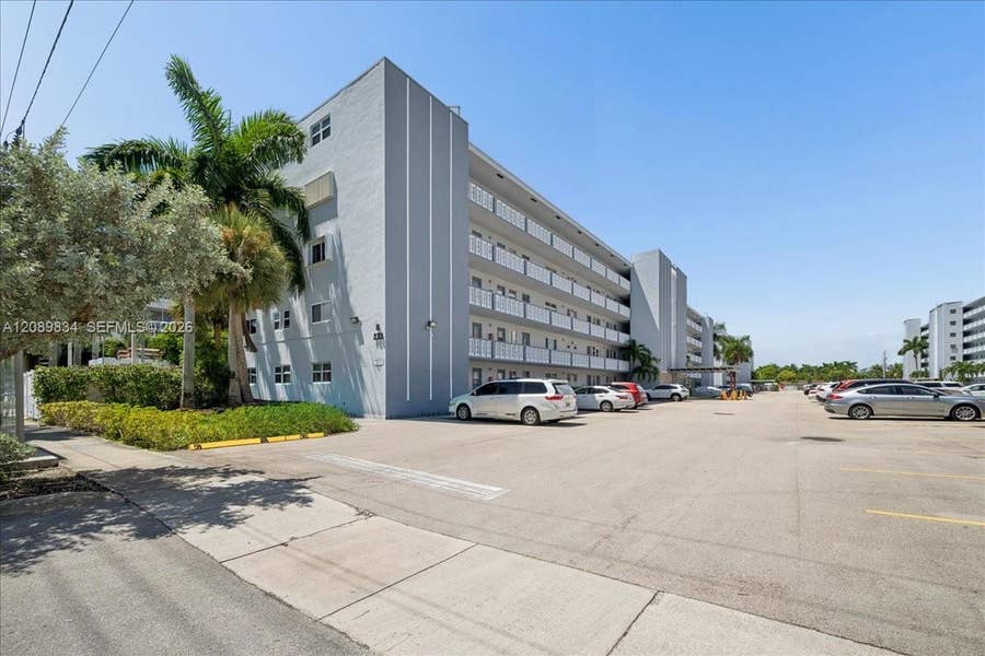 Property photo for 233 NE 14th Avenue, #2nd floor, Hallandale Beach, FL