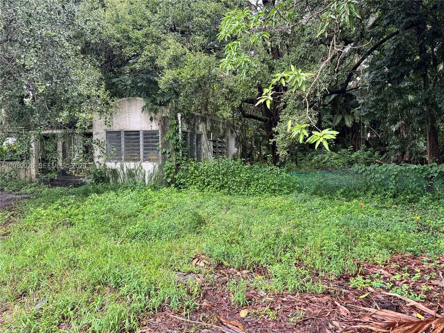 Property photo for 11305 NE 2nd Place, Miami, FL