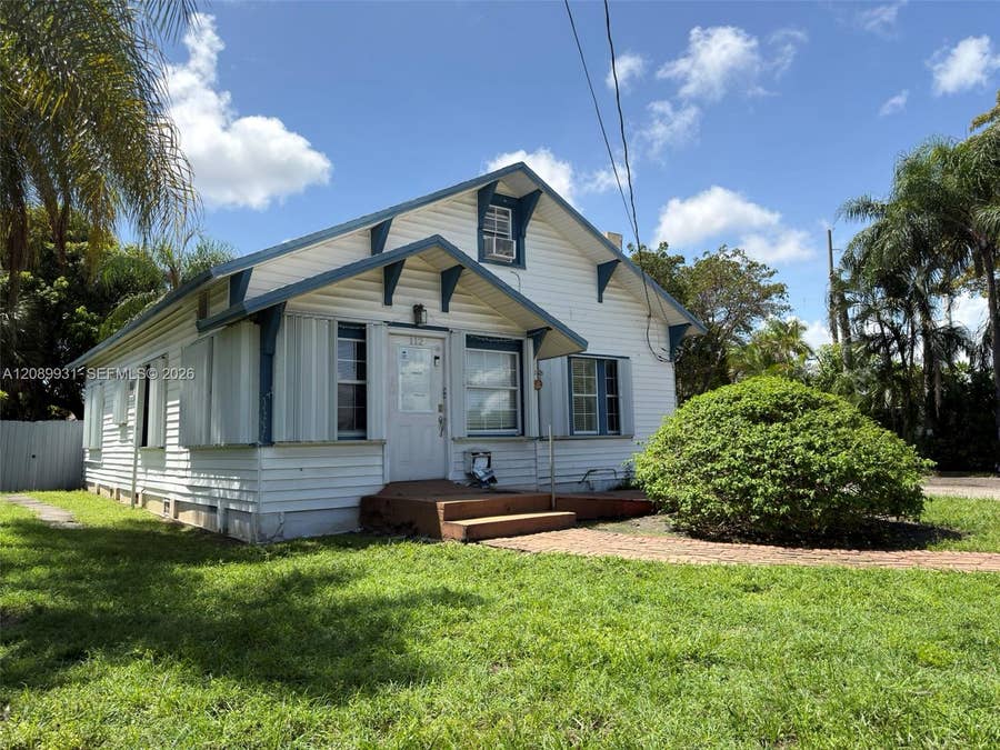 Property photo for 112 SE 3rd Street, Hallandale Beach, FL