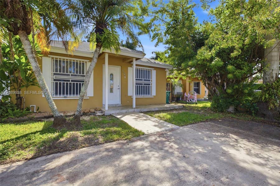 Property photo for 873 SW 10th Street, Florida City, FL
