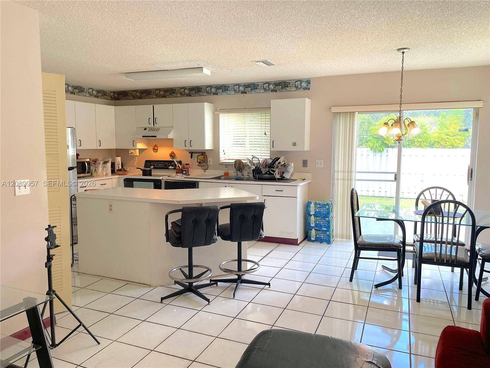 8851 SW 9th Court, Pembroke Pines, FL 33025 Photo 3