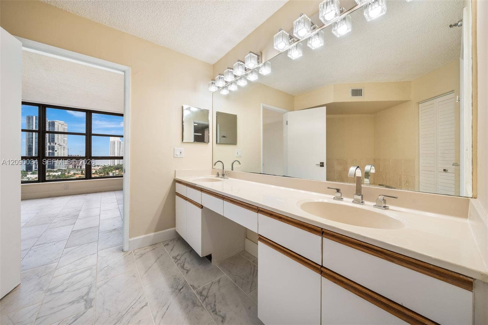 19195 Mystic Pointe Drive, #2406, Aventura, FL 33180 Photo 14