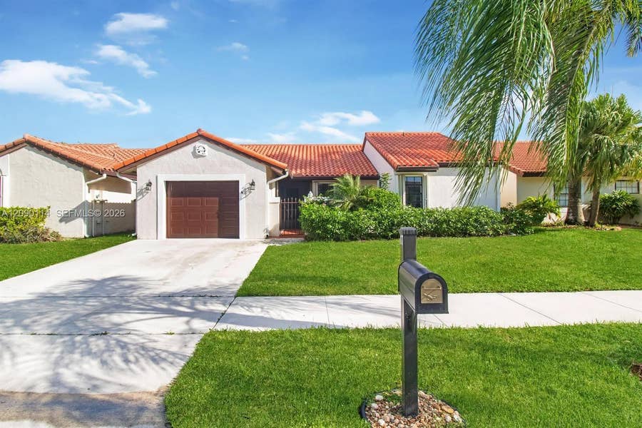 Property photo for 17 Columbia Court, Deerfield Beach, FL