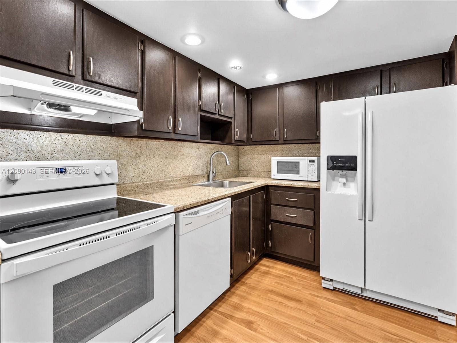 20379 W Country Club Drive, #332, Aventura, FL 33180 Photo 10