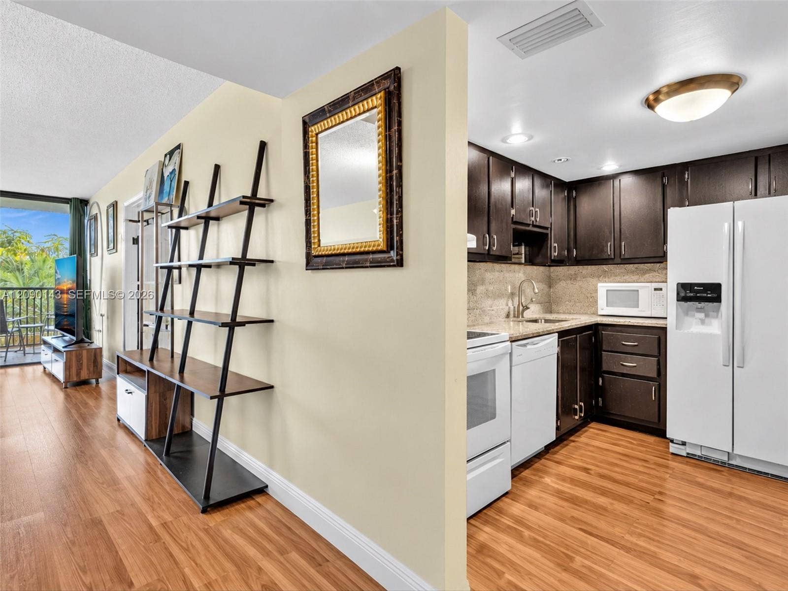 20379 W Country Club Drive, #332, Aventura, FL 33180 Photo 9
