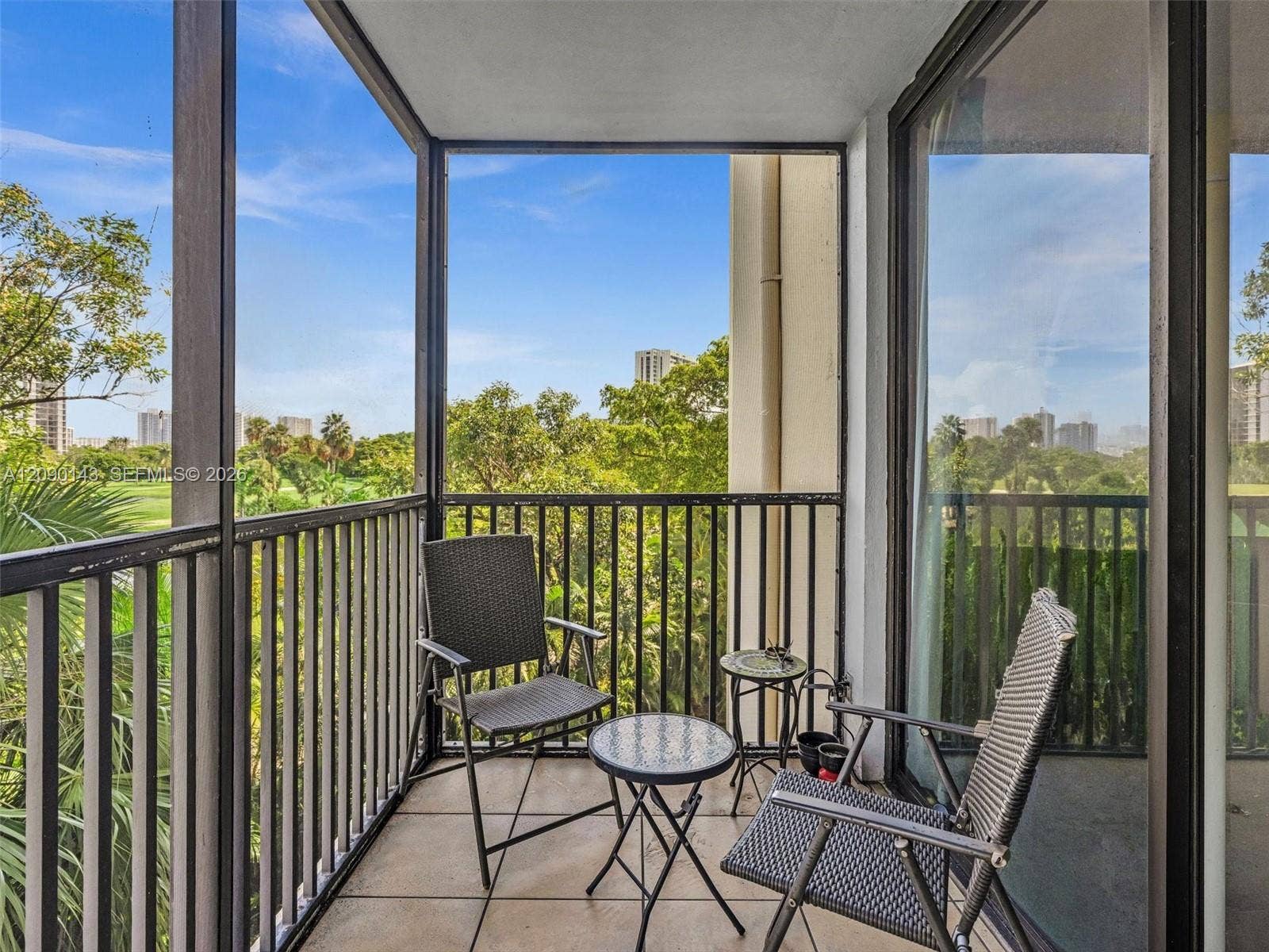 20379 W Country Club Drive, #332, Aventura, FL 33180 Photo 4