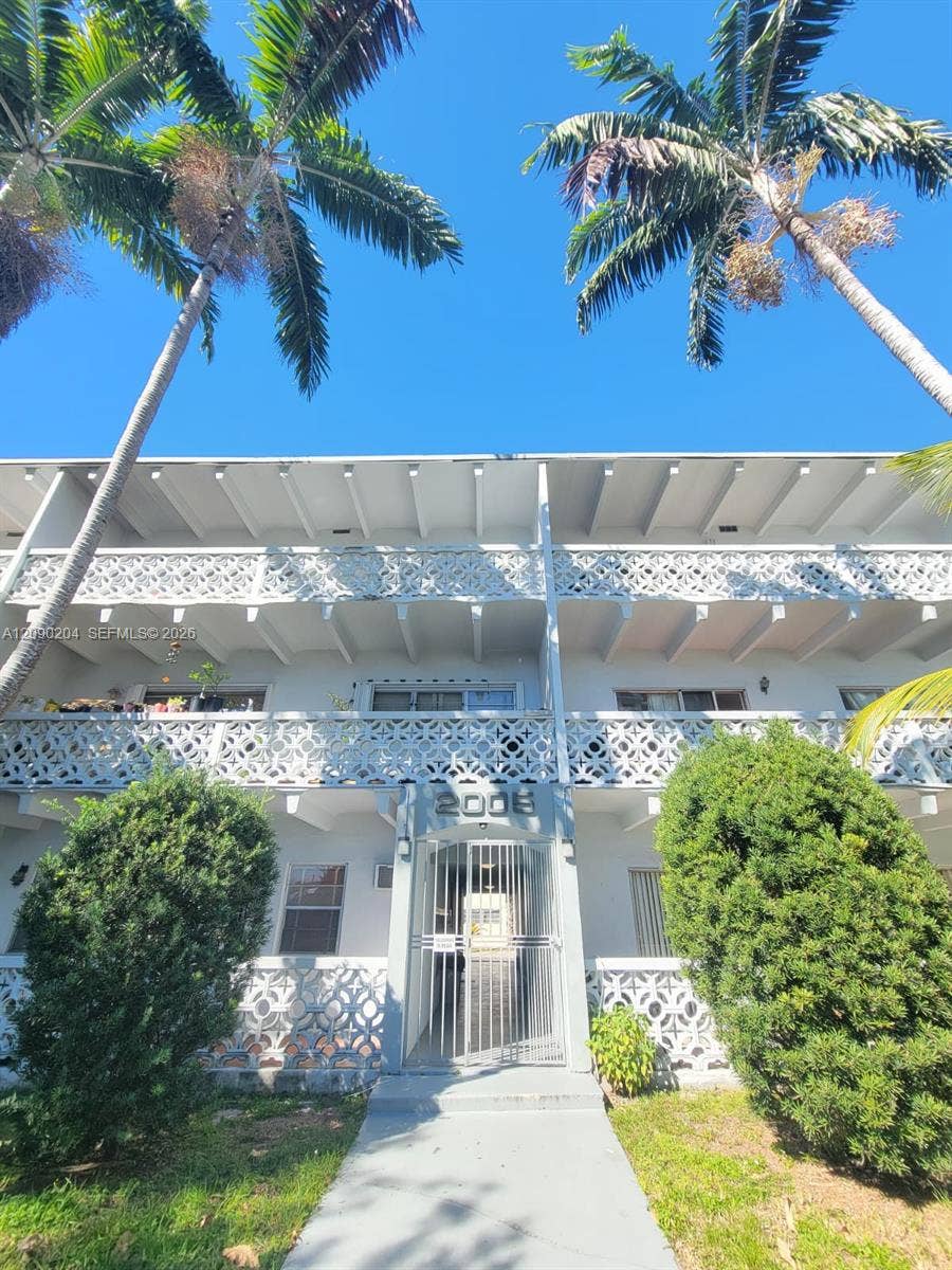 Property photo for 2005 Sans Souci Boulevard, #305, North Miami, FL