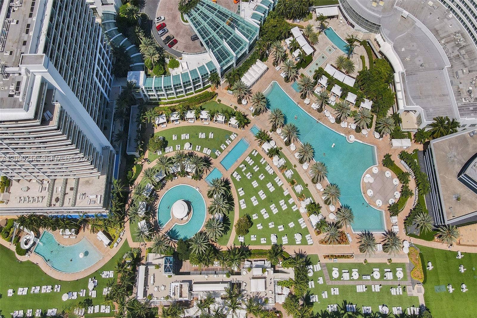 4391 Collins Avenue, #506/507, Miami Beach, FL 33140 Fontainebleau Amenities