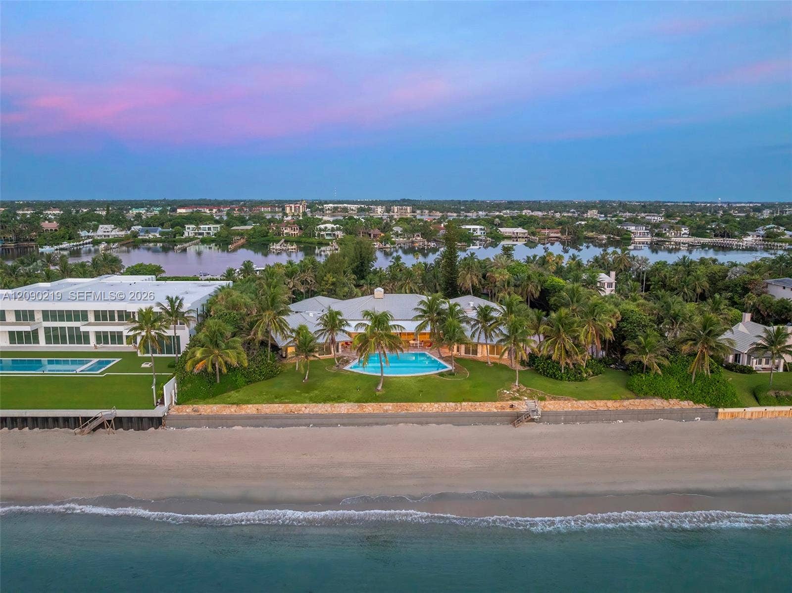 960 S Ocean Boulevard, Manalapan, FL 33462 250 ft ocean front