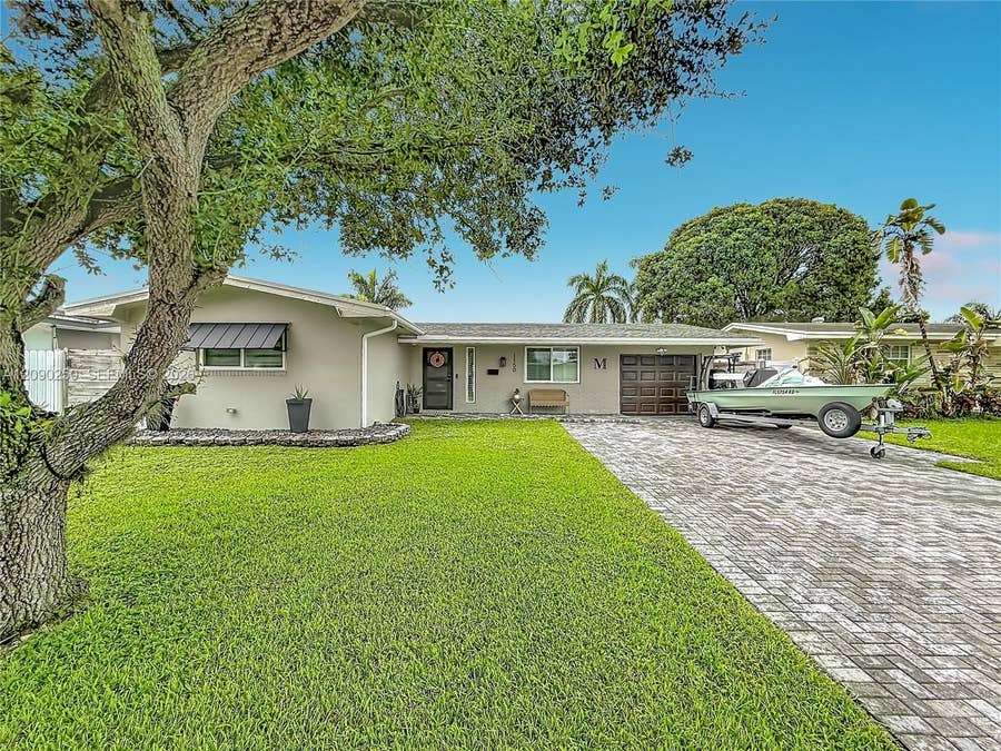 Property photo for 1150 NW 86th Terrace, Pembroke Pines, FL