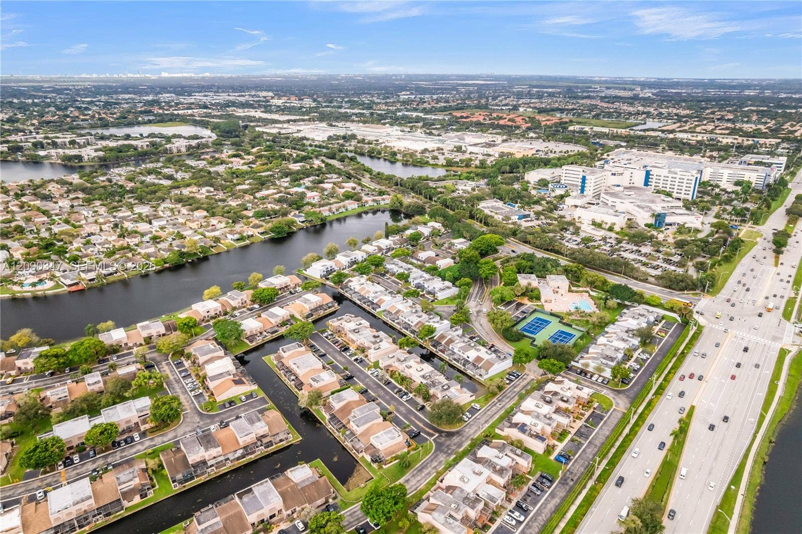 12317 NW 11th Street, Pembroke Pines, FL 33026 Photo 30