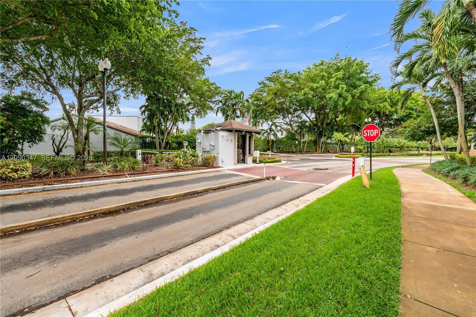 12317 NW 11th Street, Pembroke Pines, FL 33026 Photo 55