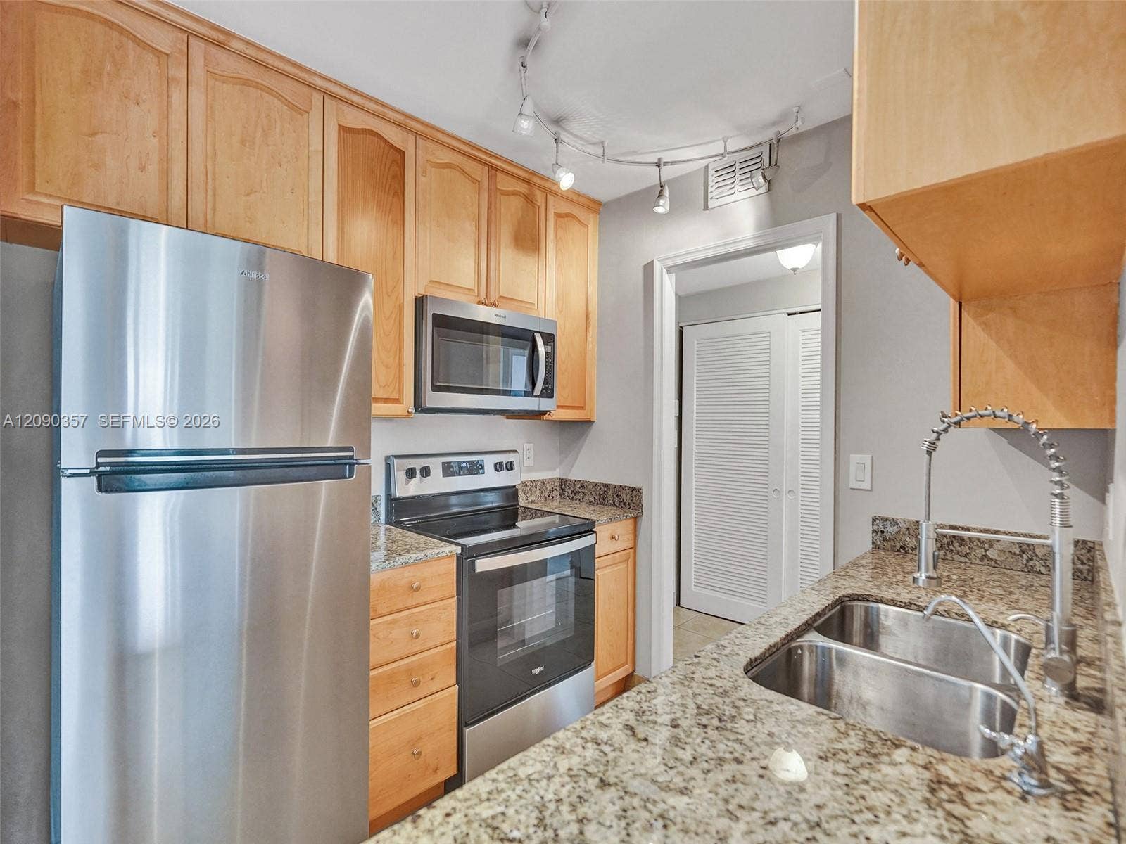 400 N Riverside Drive, #303, Pompano Beach, Pompano Beach, FL 33062 Photo 3