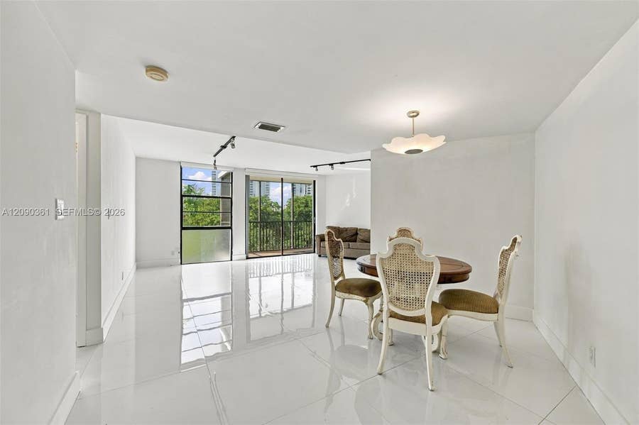 Property photo for 3475 N Country Club Drive, #502, Aventura, FL