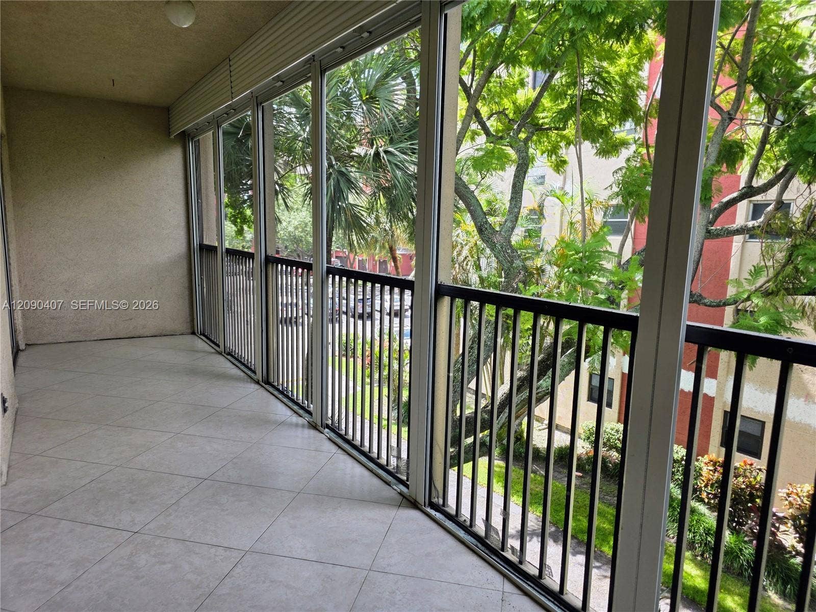 2212 S Cypress Bend Drive, #301, Pompano Beach, Pompano Beach, FL 33069 Photo 18