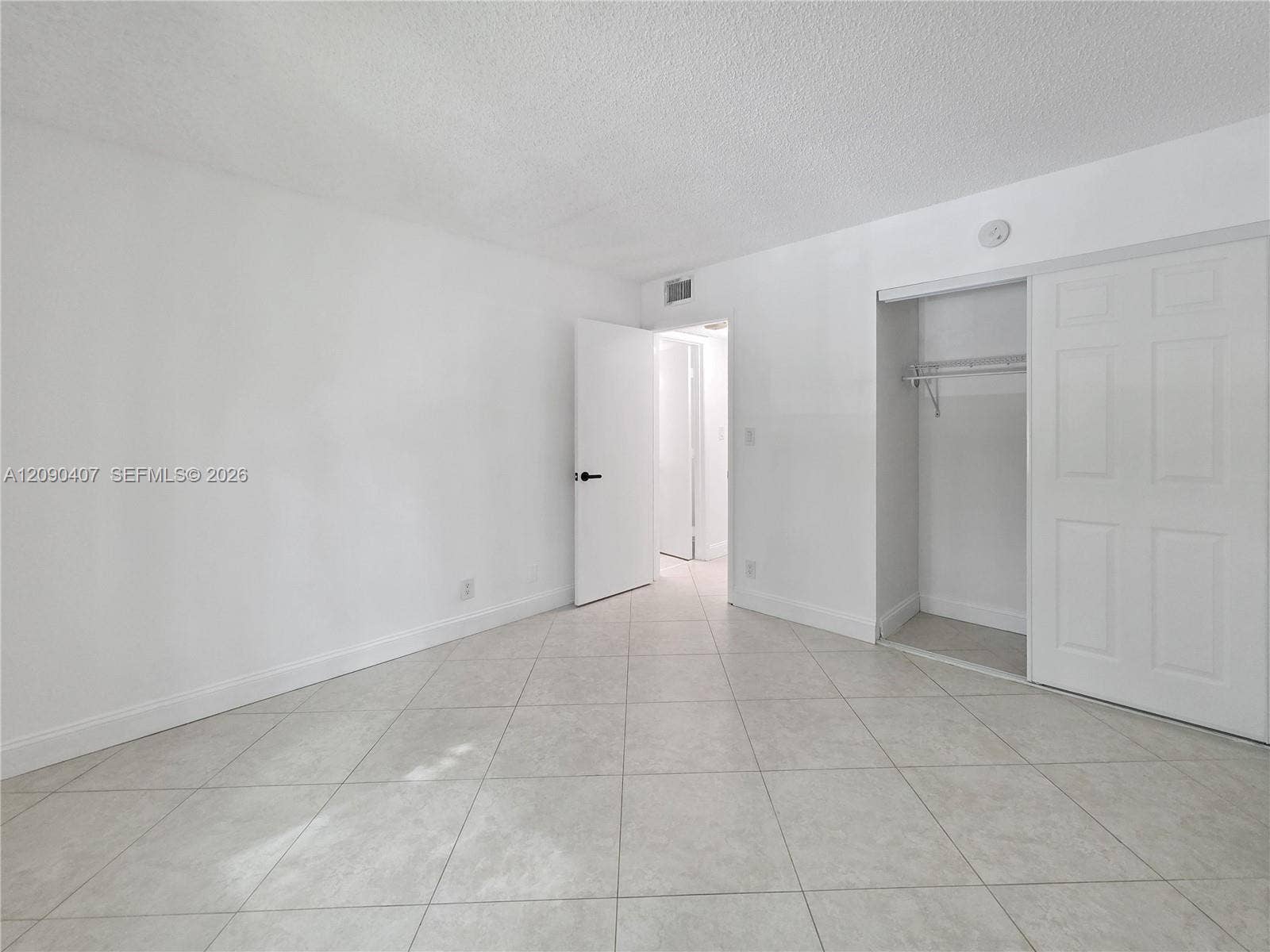 2212 S Cypress Bend Drive, #301, Pompano Beach, Pompano Beach, FL 33069 Photo 8