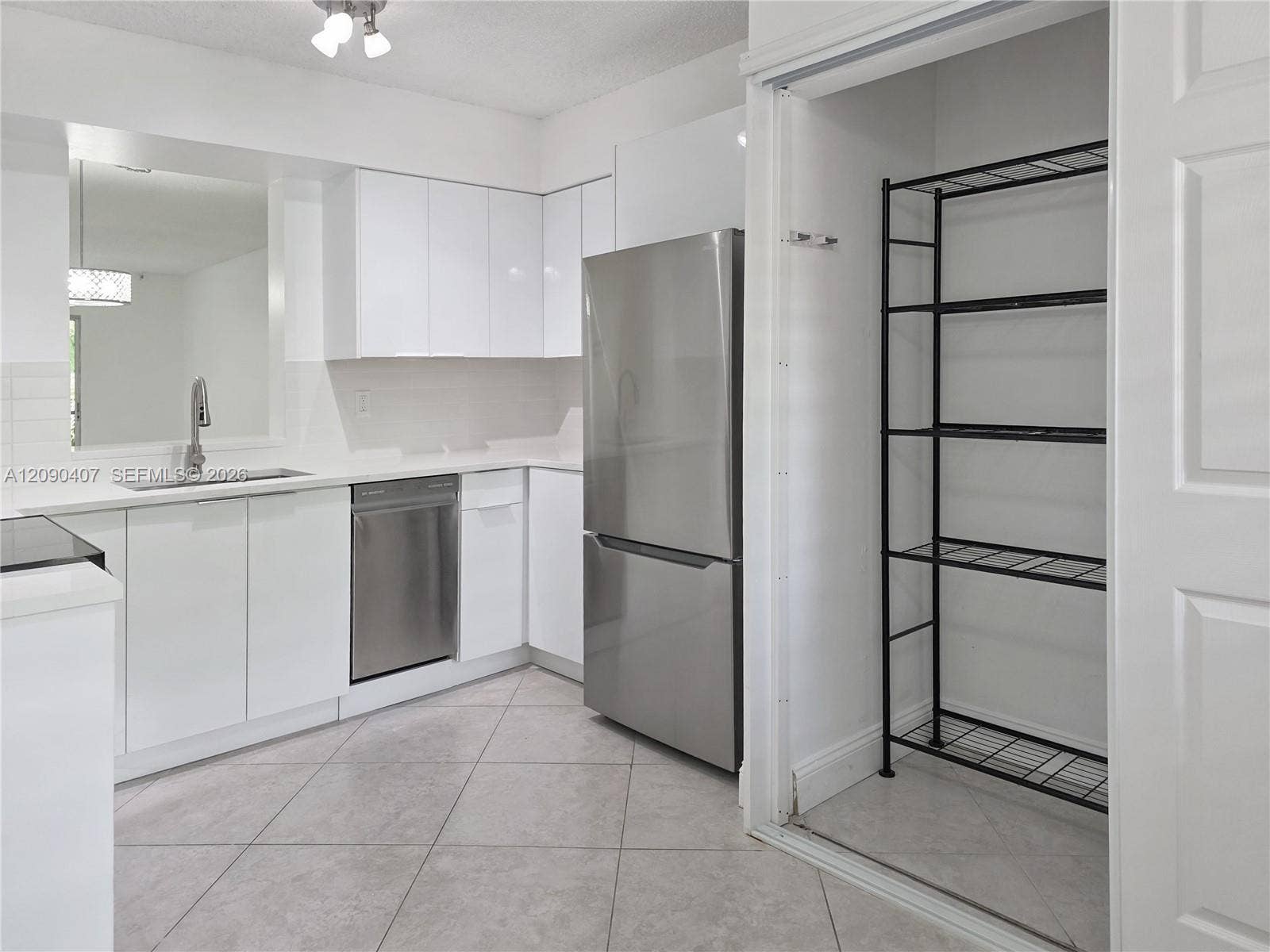 2212 S Cypress Bend Drive, #301, Pompano Beach, Pompano Beach, FL 33069 Photo 3