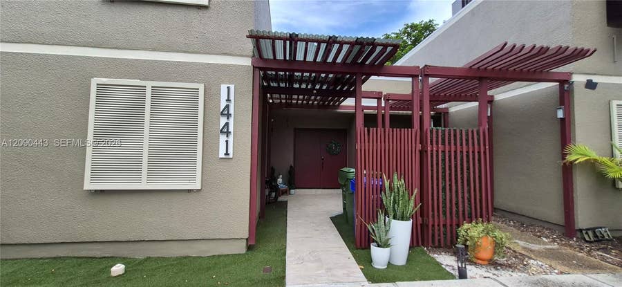 Property photo for 1441 W Fairway Road, Pembroke Pines, FL