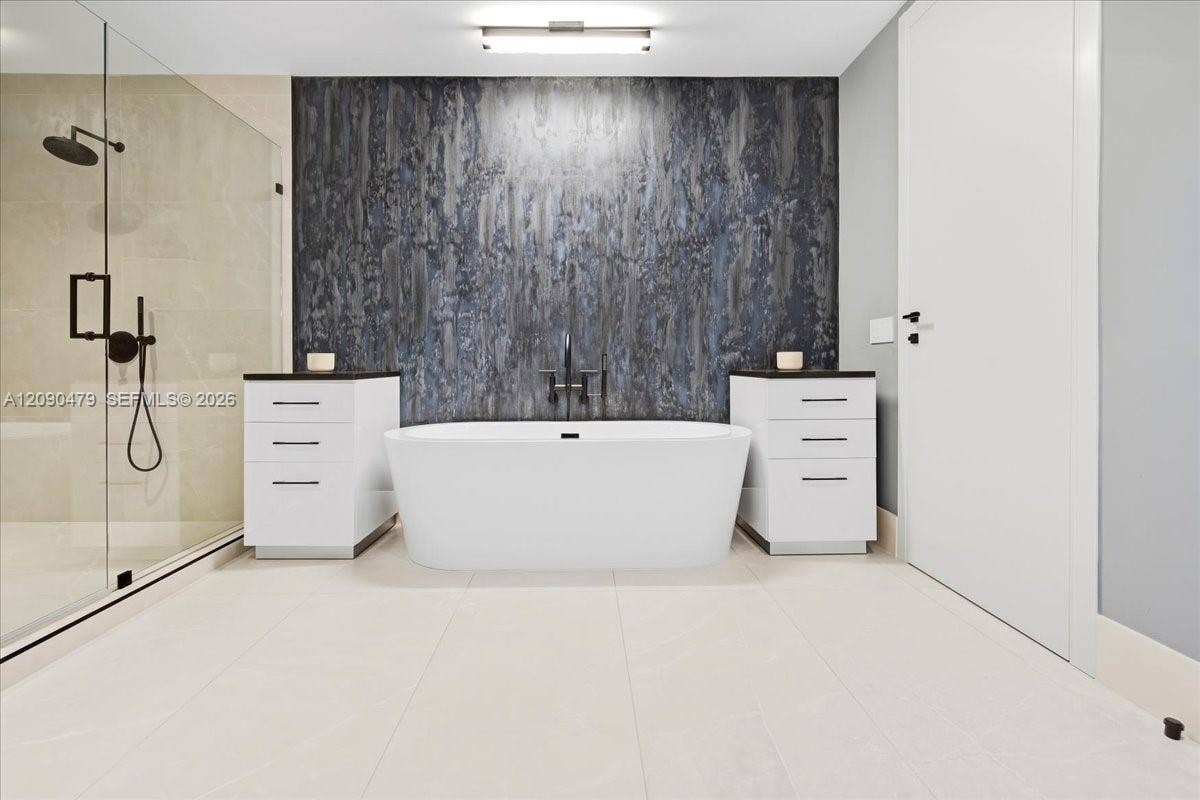 160 Isle Of Venice Drive, #PH3, Fort Lauderdale, FL 33301 Photo 27