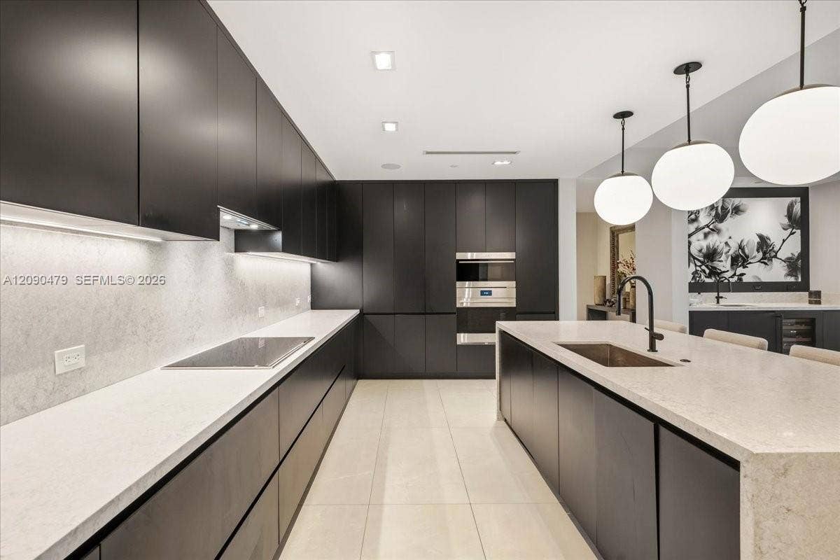 160 Isle Of Venice Drive, #PH3, Fort Lauderdale, FL 33301 Photo 14