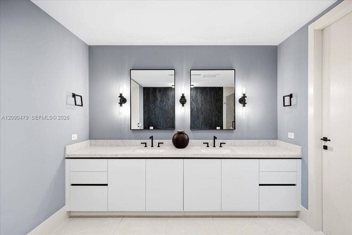 160 Isle Of Venice Drive, #PH3, Fort Lauderdale, FL 33301 Photo 25