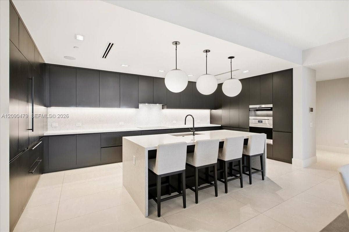 160 Isle Of Venice Drive, #PH3, Fort Lauderdale, FL 33301 Photo 12