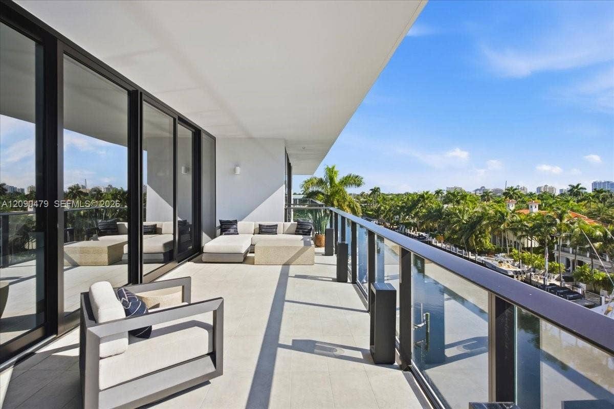 160 Isle Of Venice Drive, #PH3, Fort Lauderdale, FL 33301 Photo 19