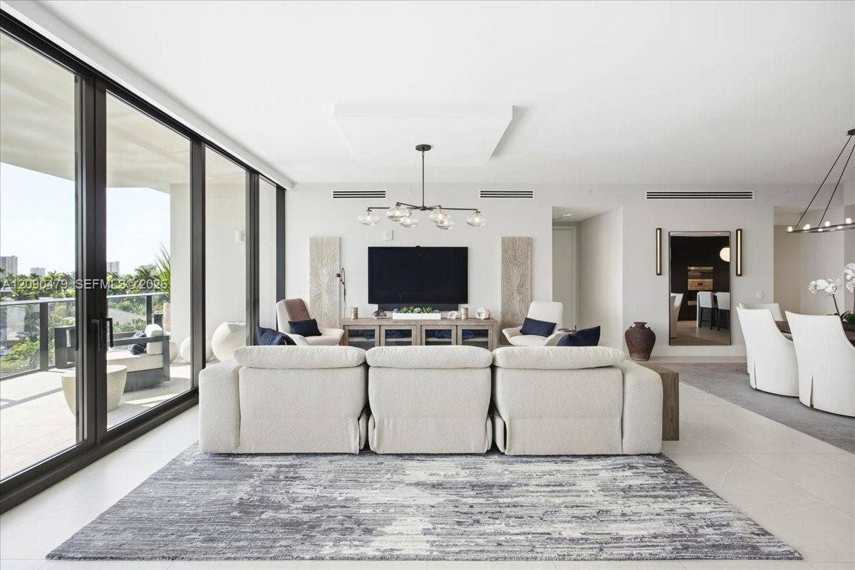160 Isle Of Venice Drive, #PH3, Fort Lauderdale, FL 33301 Photo 7
