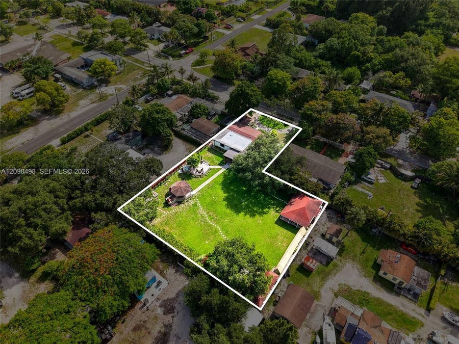 Property photo for 15425 N Miami Avenue, Miami, FL