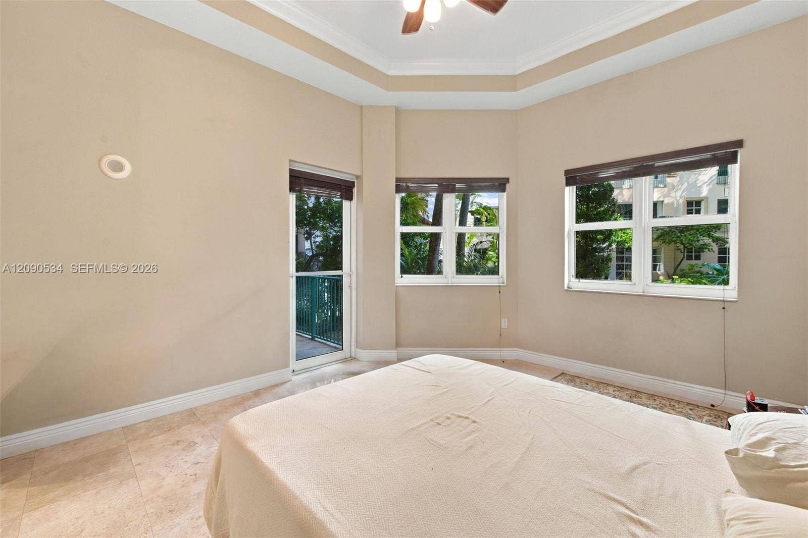 19900 E Country Club Drive, #116, Aventura, FL 33180 Photo 12