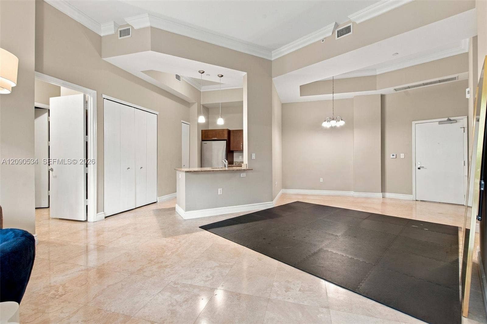 19900 E Country Club Drive, #116, Aventura, FL 33180 Photo 4