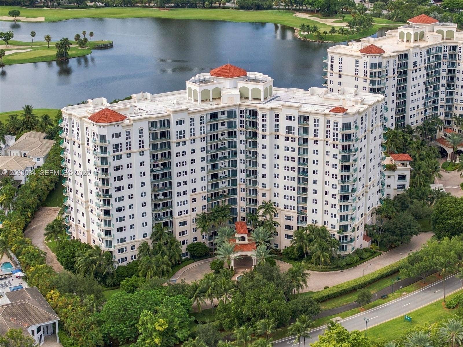 19900 E Country Club Drive, #116, Aventura, FL 33180 Photo 23