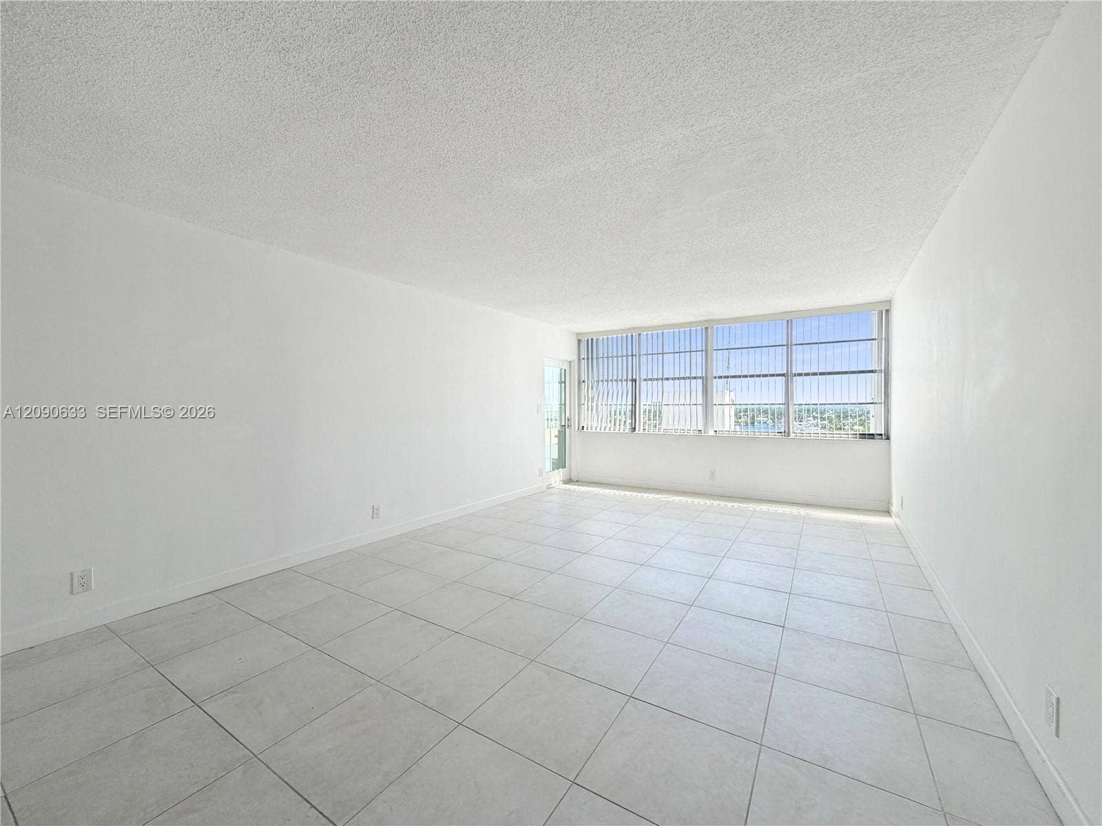 Fort Lauderdale, Fort Lauderdale, FL 33304 Photo 4