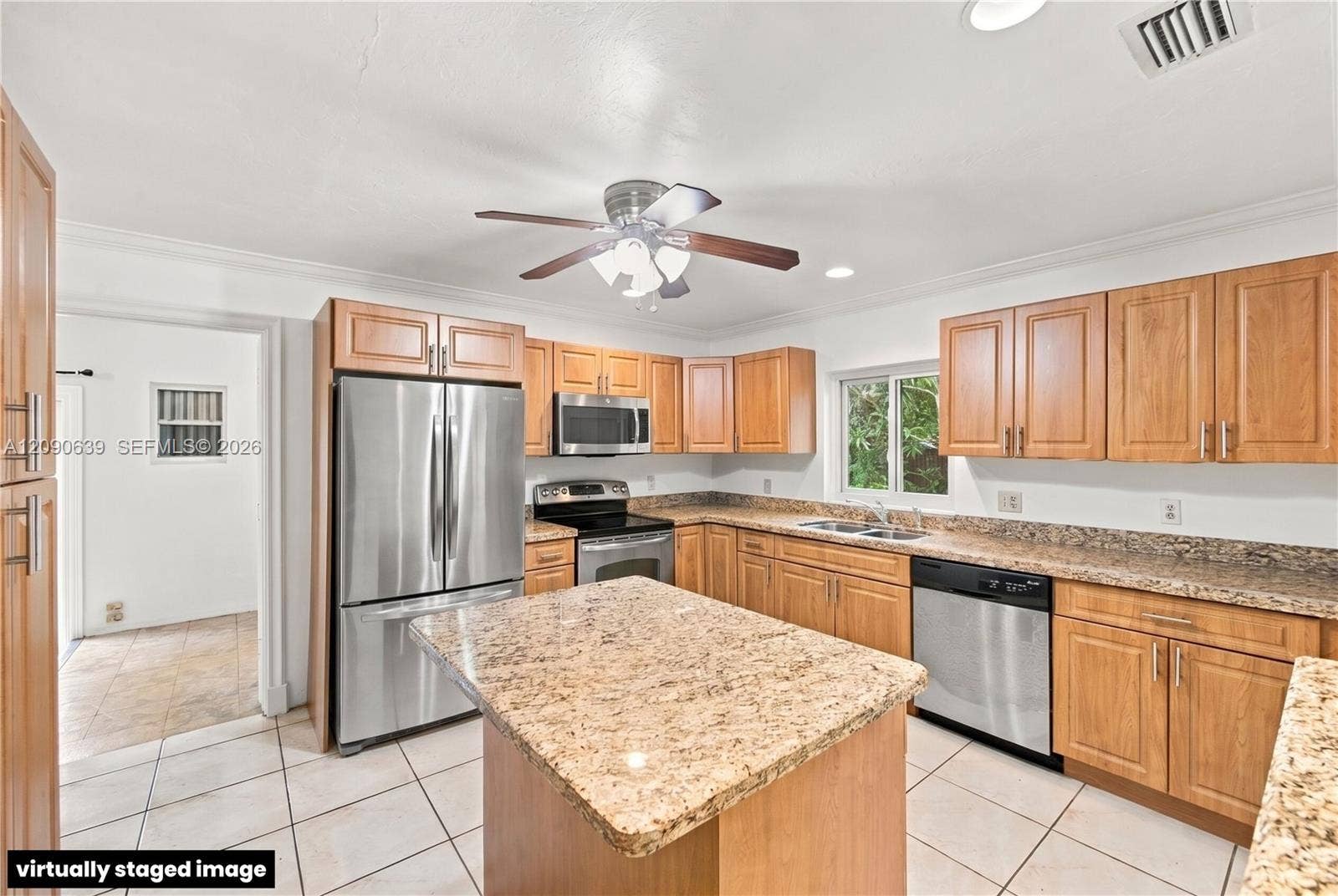 6700 NW 22nd Terrace, Fort Lauderdale, FL 33309 virtually staged