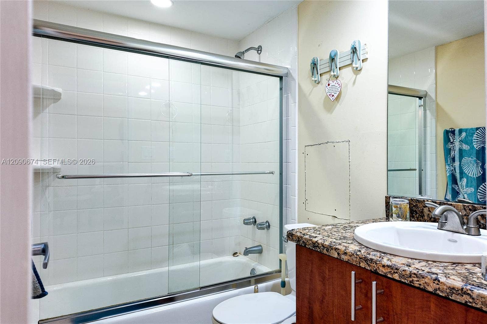 Hallandale Beach, Hallandale Beach, FL 33009 Photo 17