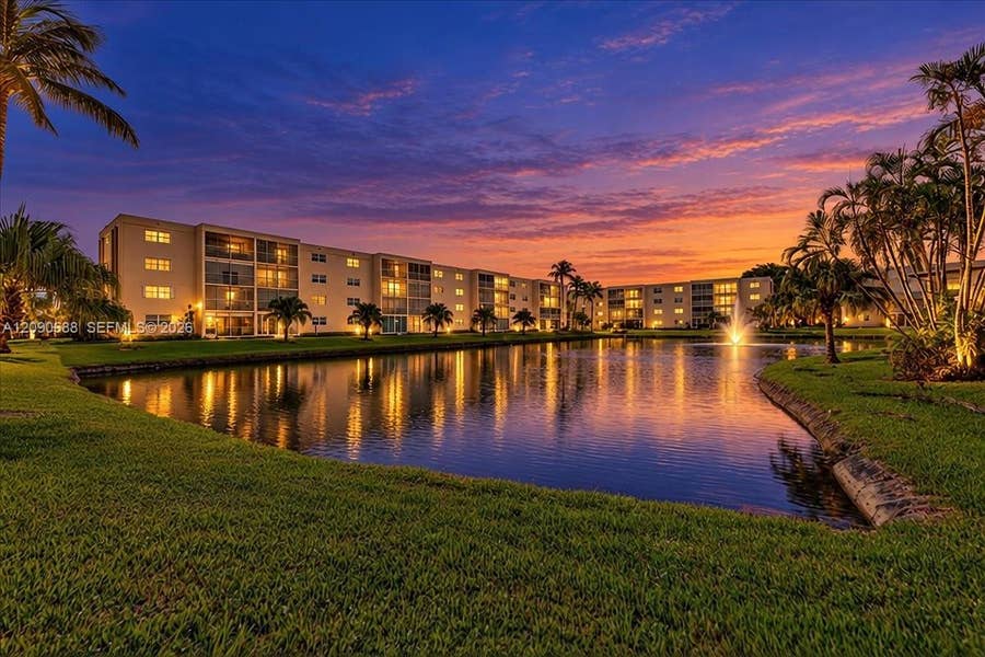 Property photo for 424 SE 10th Street, #104, Dania Beach, FL