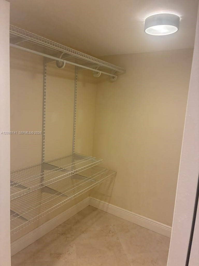 3101 N Country Club Drive, #107, Aventura, FL 33180 Photo 12