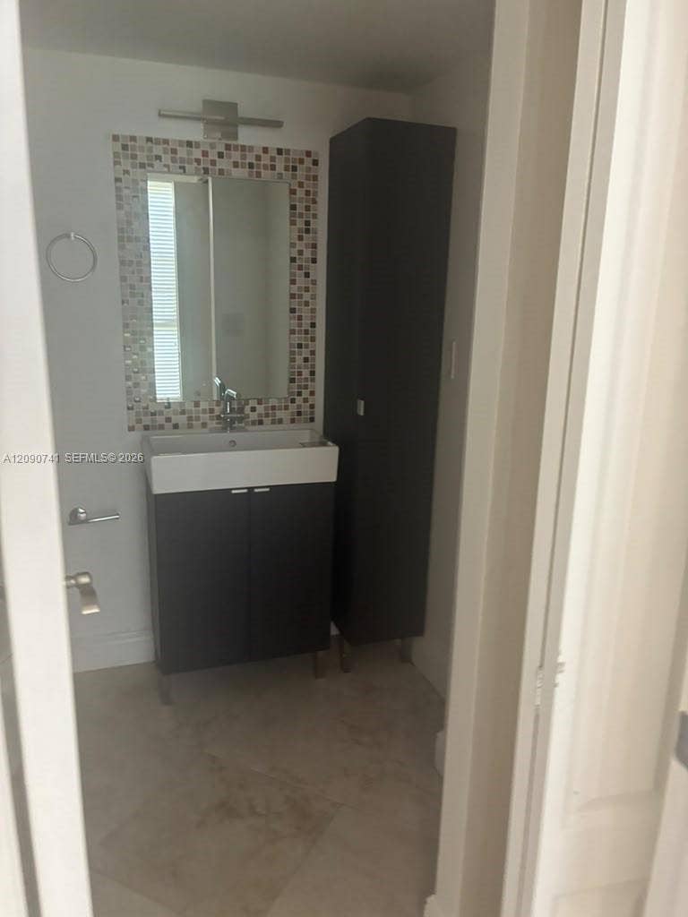 3101 N Country Club Drive, #107, Aventura, FL 33180 Photo 19