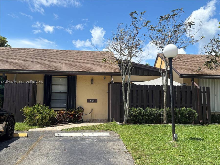 Property photo for 505 Briarwood Circle, #2-59, Hollywood, FL