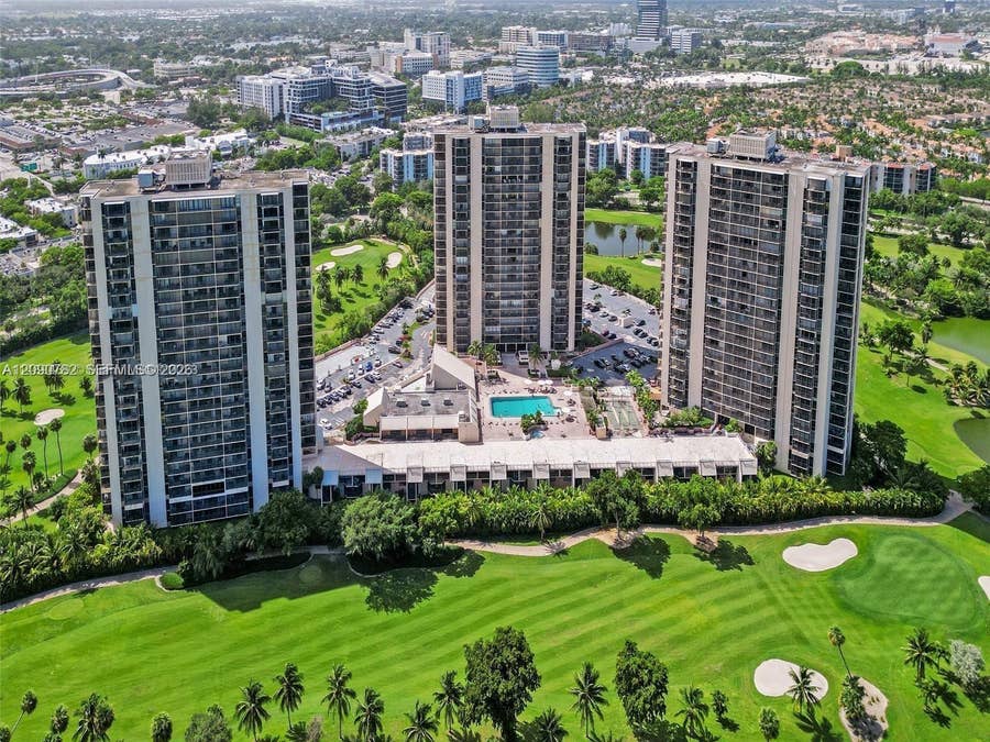 Property photo for 600 Three Islands Boulevard, #1014, Hallandale Beach, FL