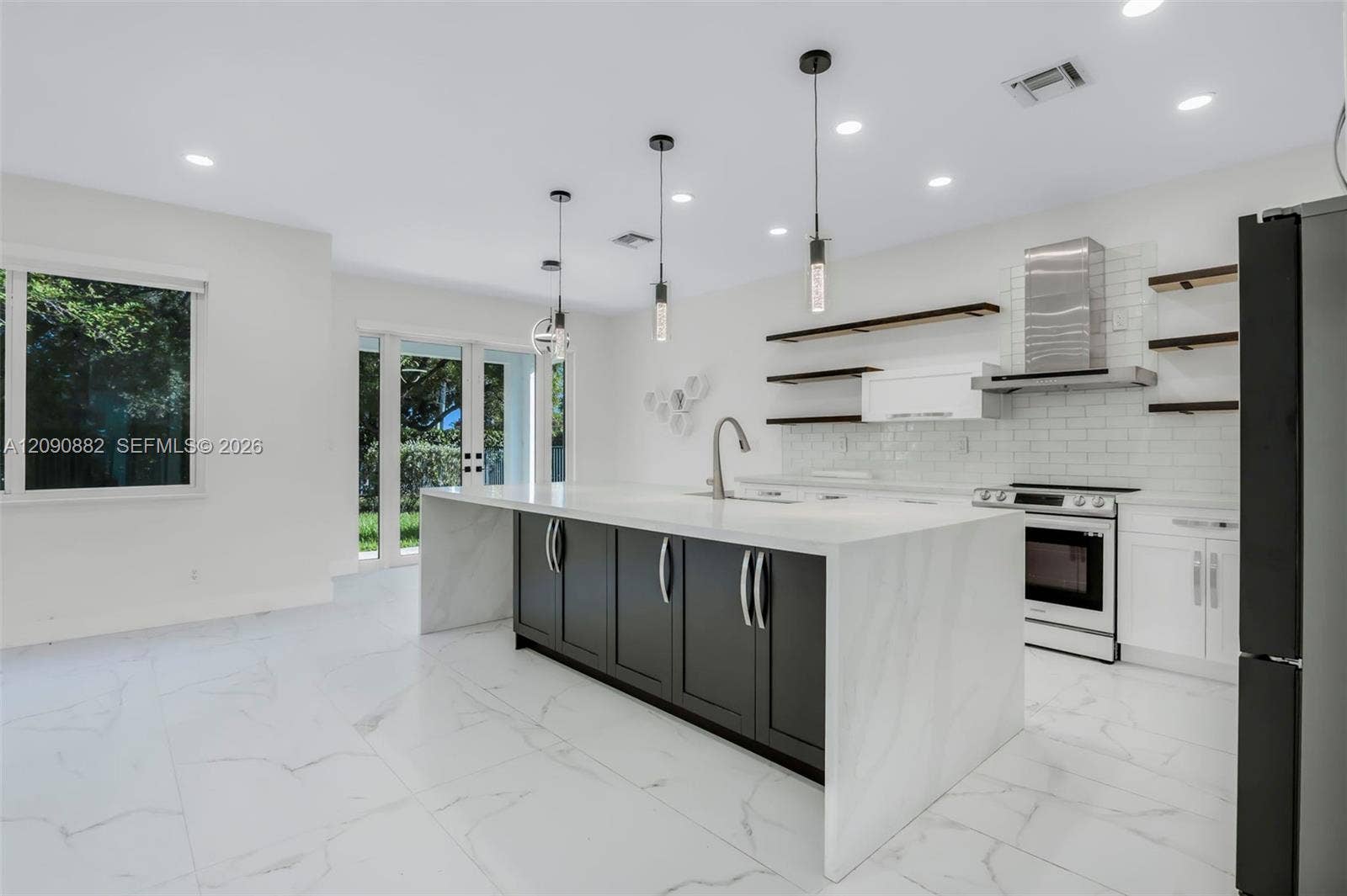 19373 Stonebrook Street, Weston, FL 33332 Photo 2