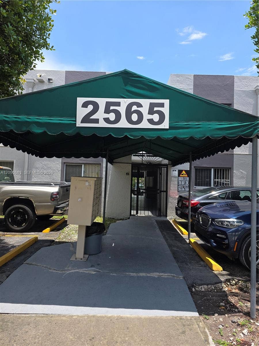 Property photo for 2565 W 56th Street, #206, Hialeah, FL